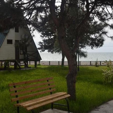 Kyalasur Hotel Сухуми Екстериор снимка