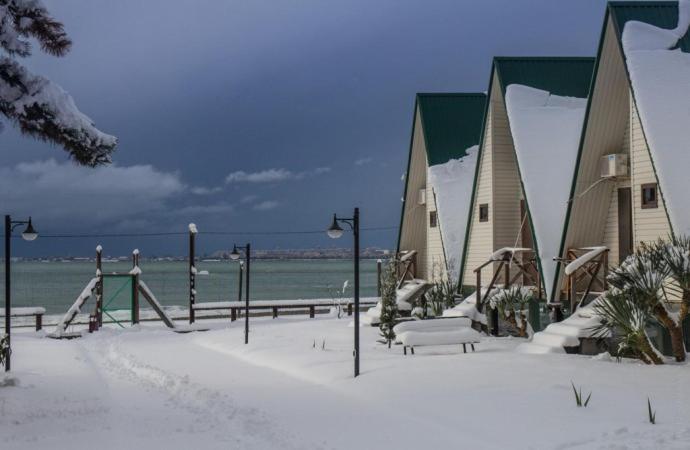 Kyalasur Hotel Сухуми Екстериор снимка