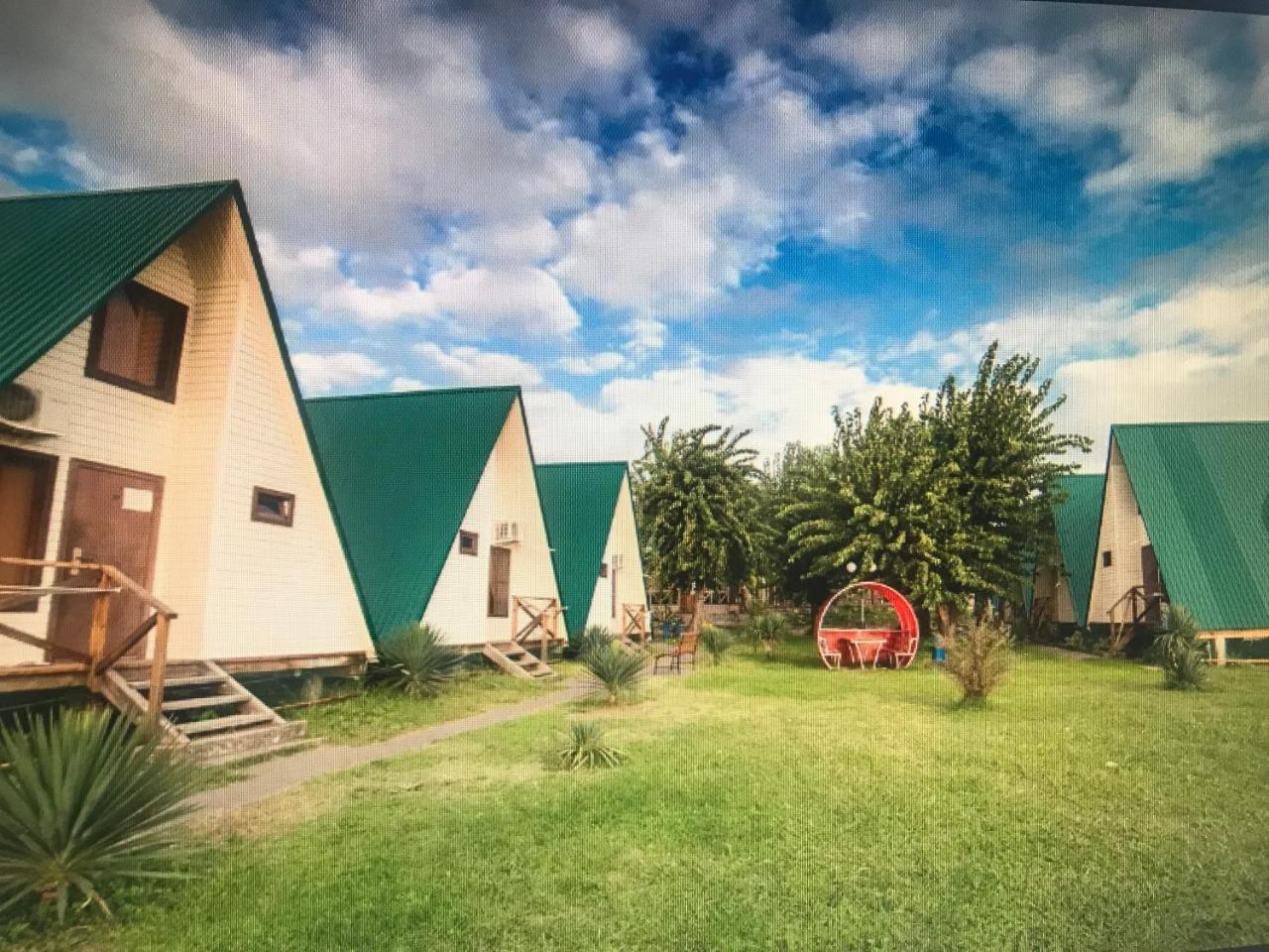 Kyalasur Hotel Сухуми Екстериор снимка