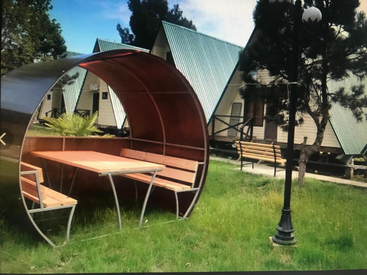 Kyalasur Hotel Сухуми Екстериор снимка